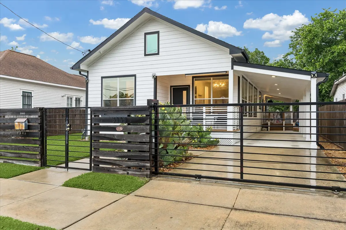 2112 Common Street, Houston, TX 77009 - #1