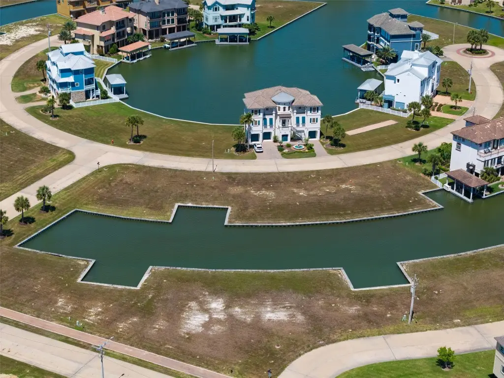 2 Loggerhead, Hitchcock, TX 77563 - #1