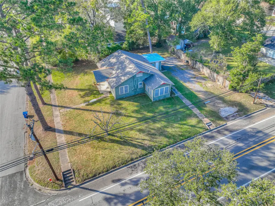 213 E Feagin Street, Livingston, TX 77351 - Image #2