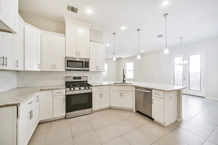 10334 Solitaire Circle, Houston, TX 77070 - Image #2