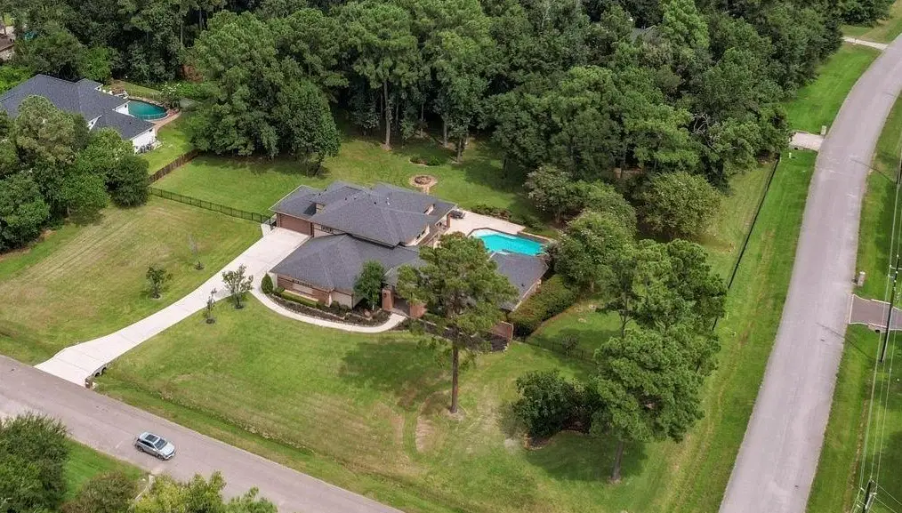 9453 Deer Path Lane, Magnolia, TX 77354 - Image #1
