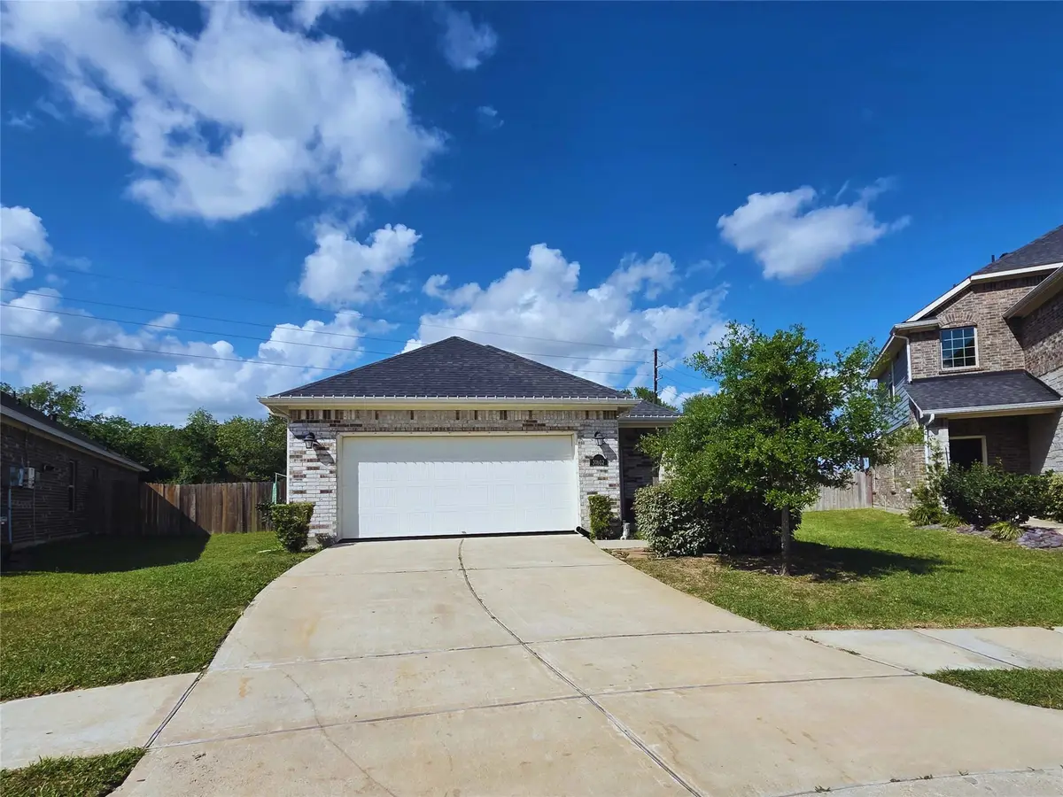 31602 Heguy Pass, Fulshear, TX 77441 - #1