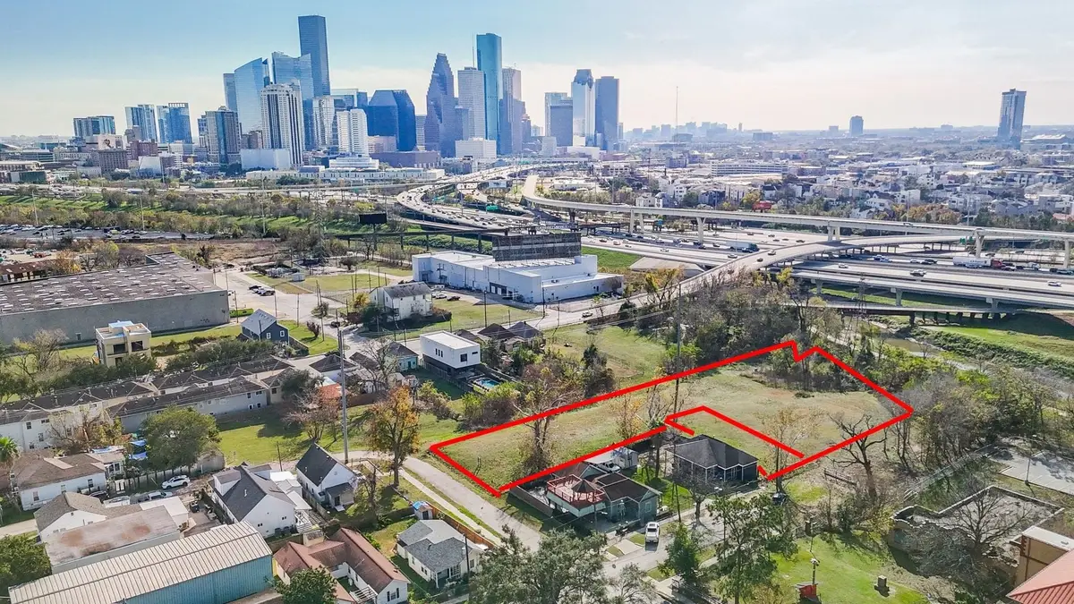 1917 Thomas Street, Houston, TX 77009 - Image #1
