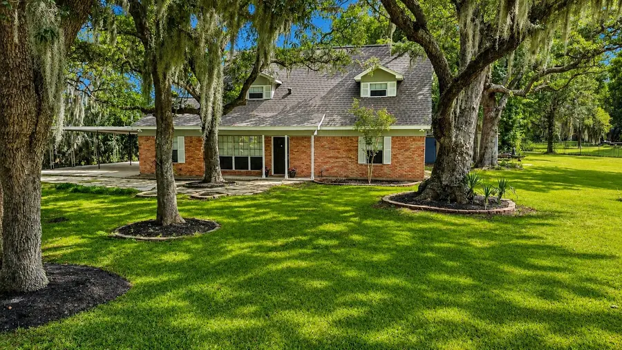 432 Robinson Road, Oyster Creek, TX 77541 - #2