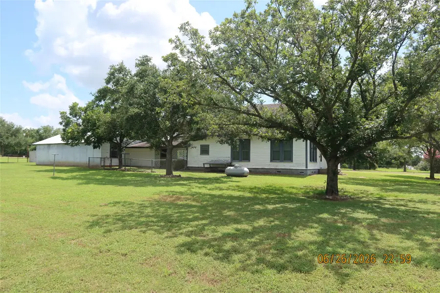 1413 N Main Street, Schulenburg, TX 78956 - #3