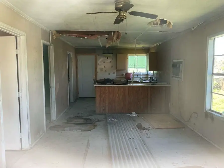 62 Guinevere Drive, Bay City, TX 77414 - Image #2