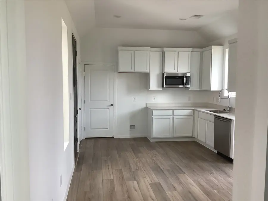 2611 Precious Coral Drive, Rosharon, TX 77583 - Image #3