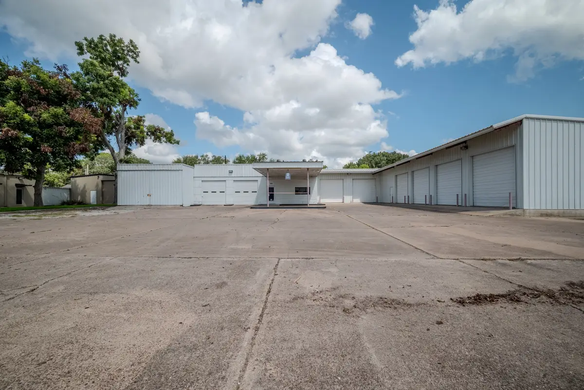 619 E Jackson Street, El Campo, TX 77437 - Image #1