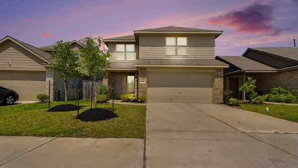 9106 Burnet Fields Drive, Baytown, TX 77521