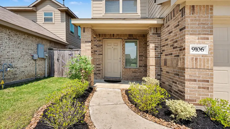 9106 Burnet Fields Drive, Baytown, TX 77521 - #2