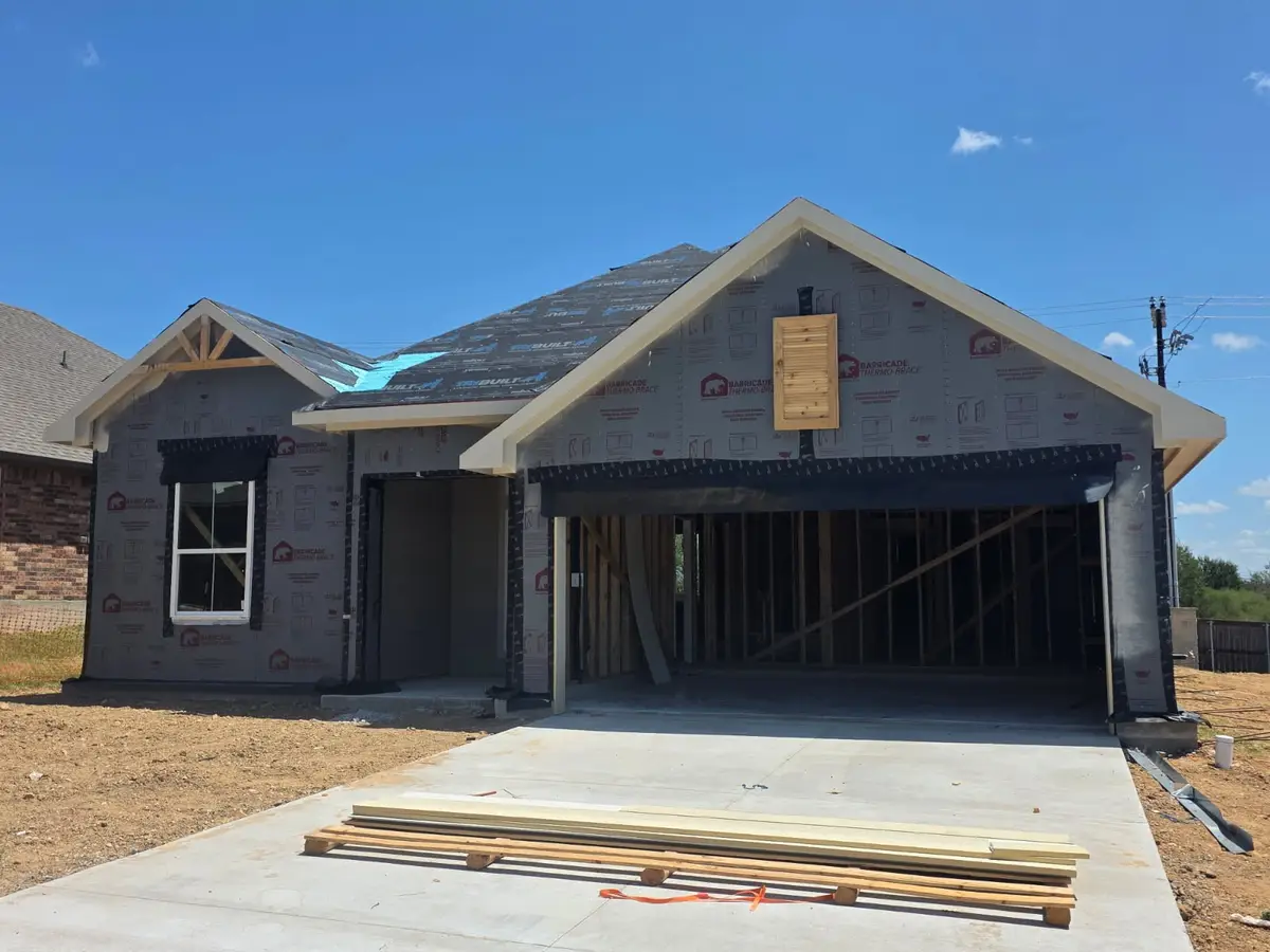 896 Wild Vine Pass, Brenham, TX 77833 - #1