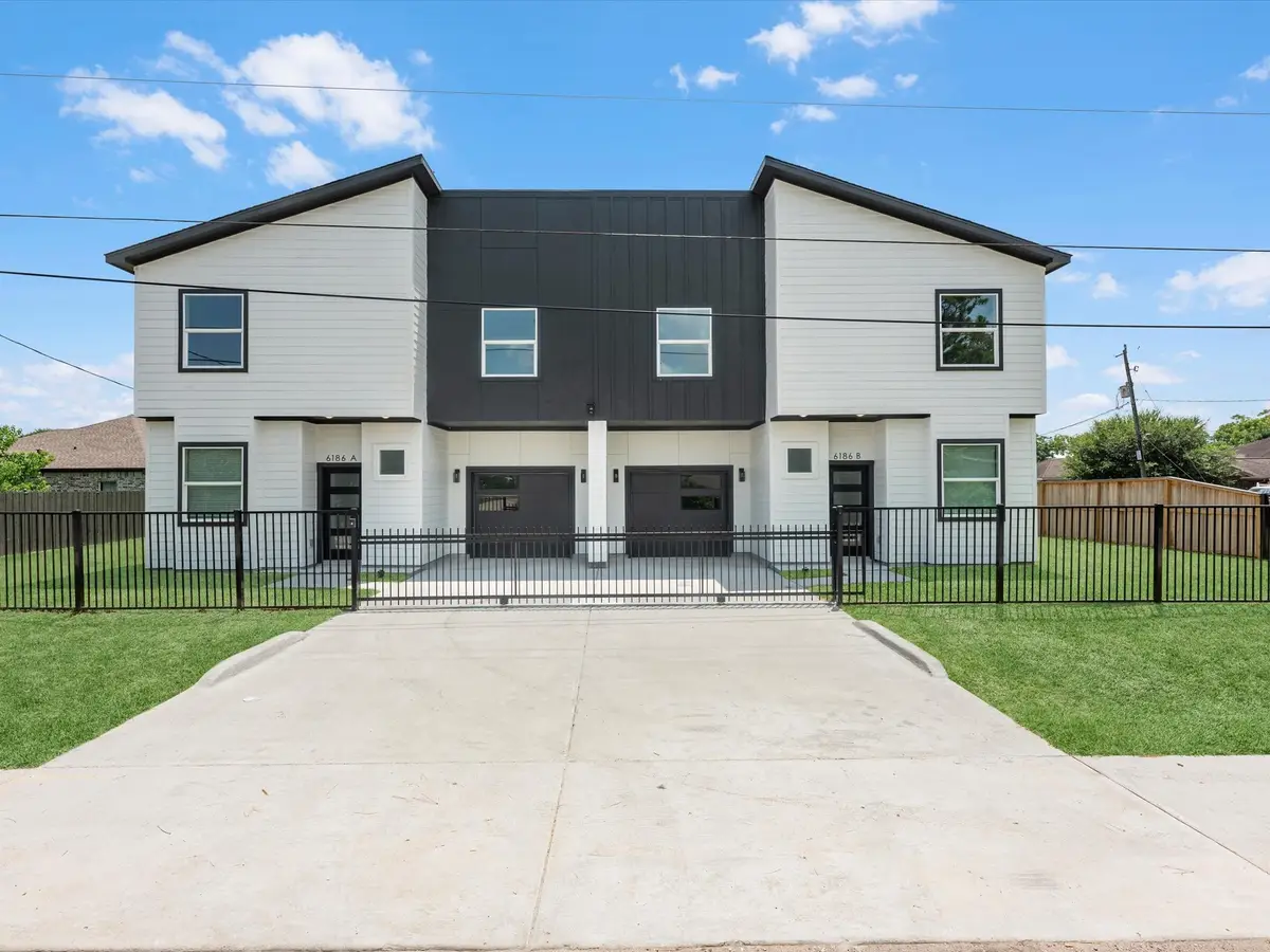 6186 Eastland Street #A/B, Houston, TX 77028 - #1