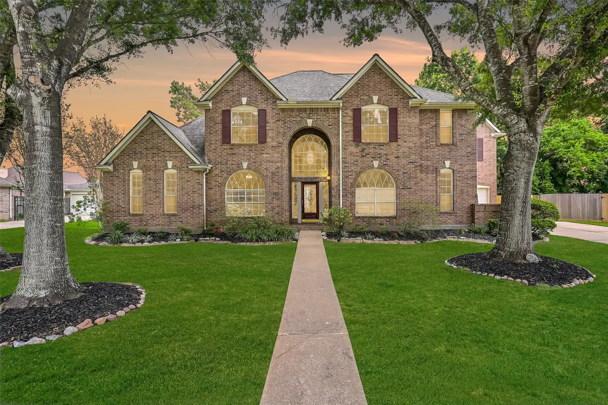 1217 Red Wing Drive, Friendswood, TX 77546 - Image #1
