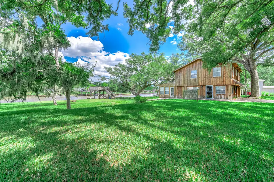 875 Private Road 652, Sargent, TX 77414 - Image #2