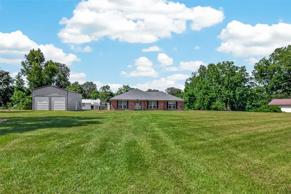 158 County Road 2194, Cleveland, TX 77327