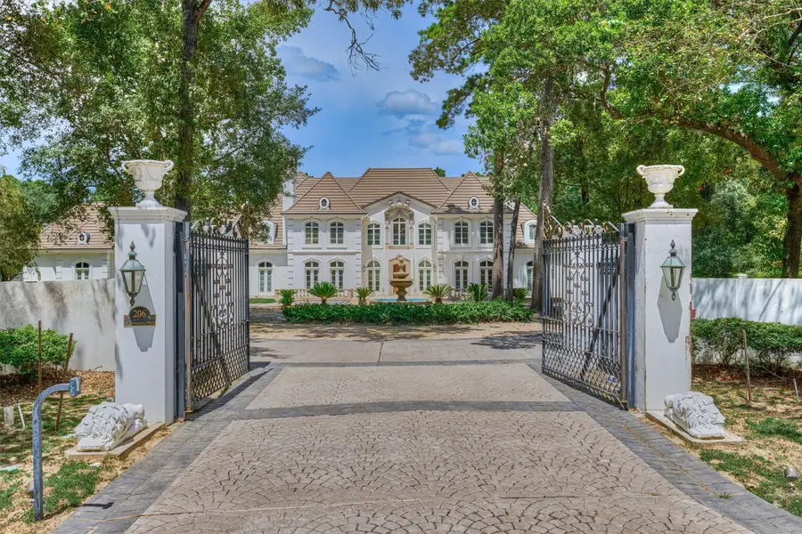 206 N Tranquil Path, The Woodlands, TX 77380 - #2
