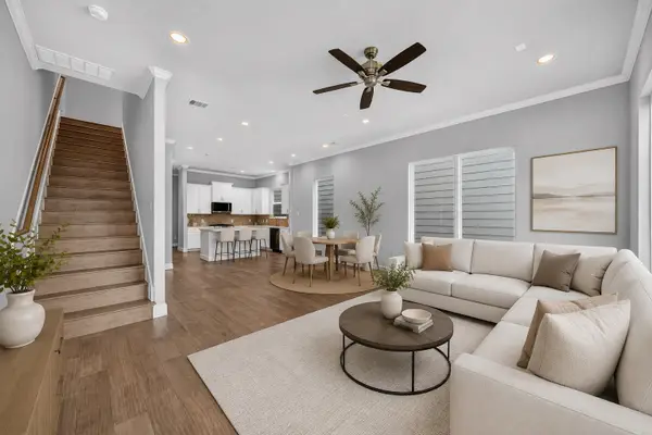 5672 Nolda Street, Houston, TX 77007