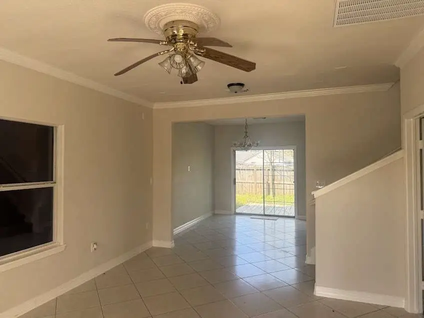 1675 Hugh Road #B, Houston, TX 77067 - #2