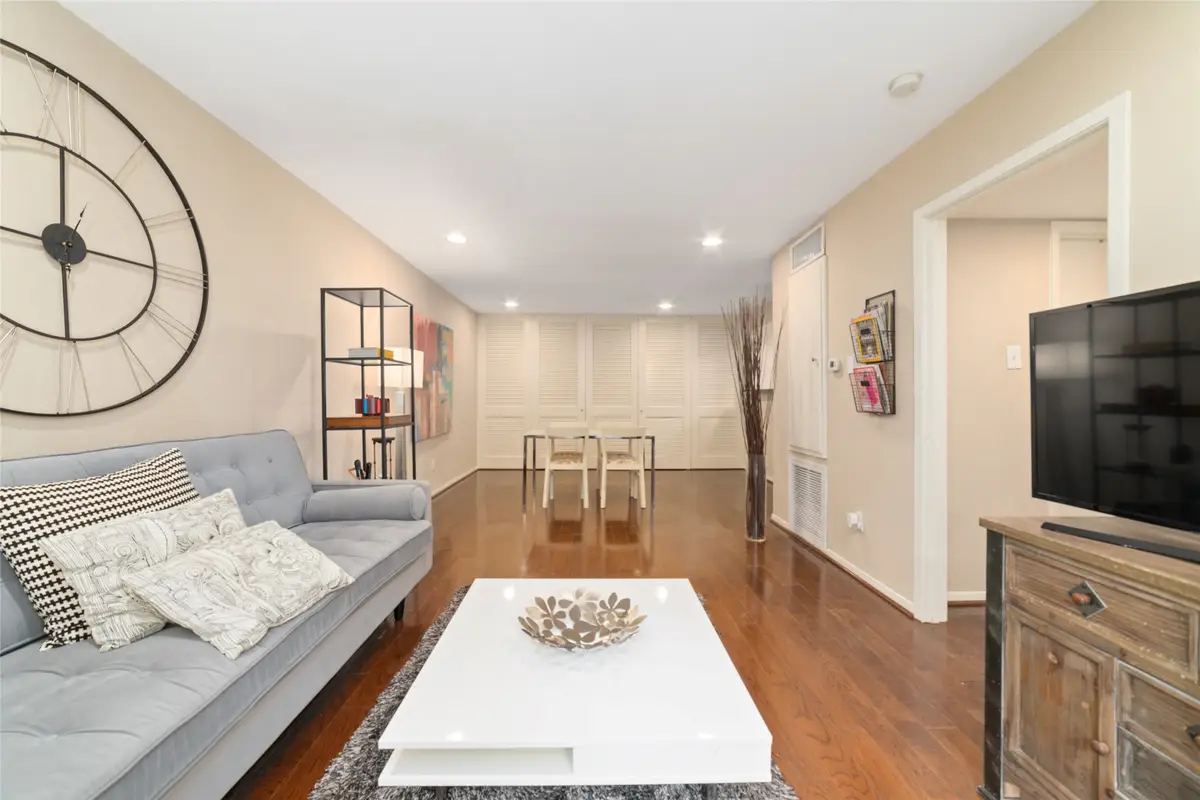 3131 Cummins #87, Houston, TX 77027 - Image #1