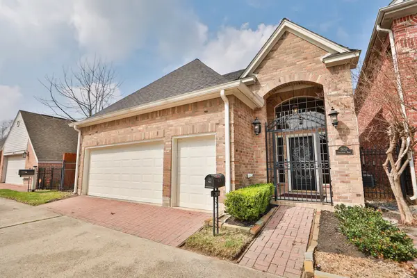 7639 Ameswood Road, Houston, TX 77095