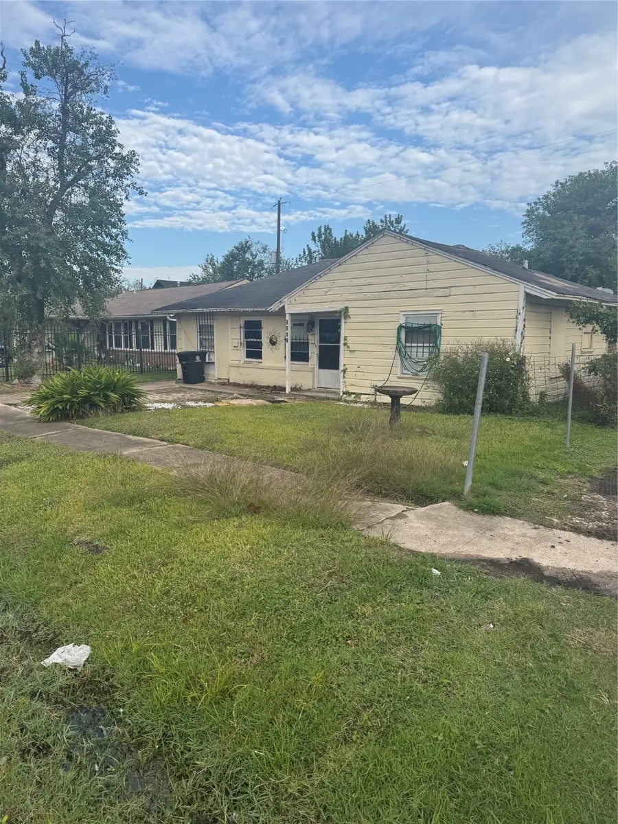 5417 Doulton Drive, Houston, TX 77033 - Image #3