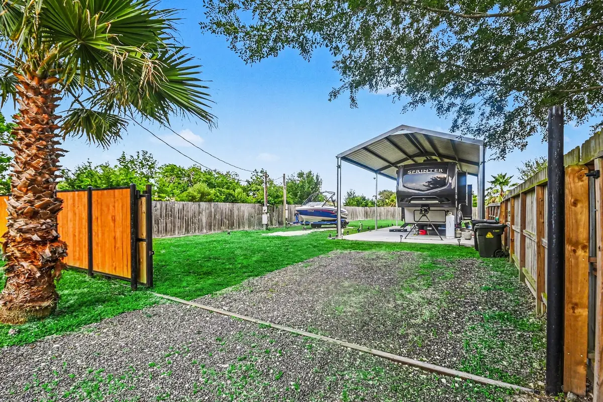 845 6th Street, San Leon, TX 77539 - #1