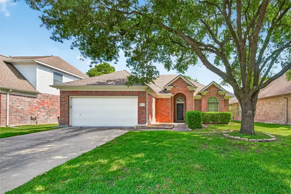 9846 N Villa Drive, Houston, TX 77064
