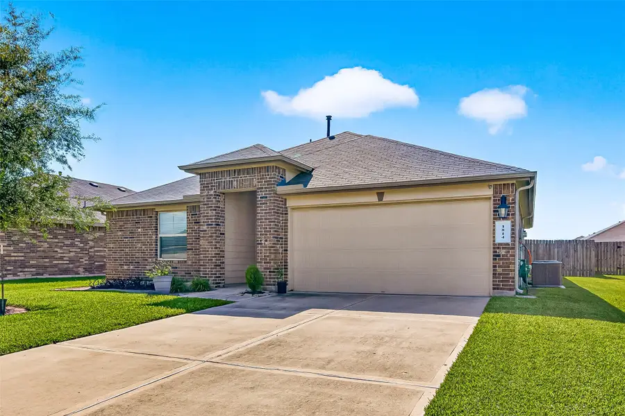 1814 Welsh Canyon Court, Richmond, TX 77469 - #3