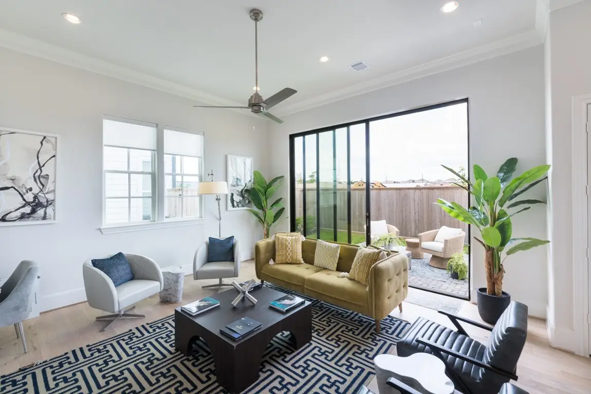 1009 Golden Nectar, Houston, TX 77008 - Image #1