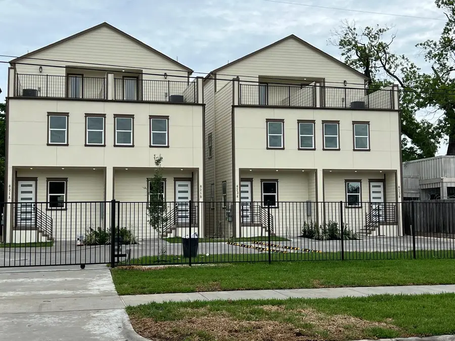 823 North Loop S, Houston, TX 77022 - #2
