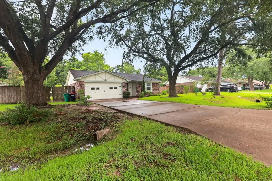 9915 Forest Hollow Drive, Baytown, TX 77521 - #3