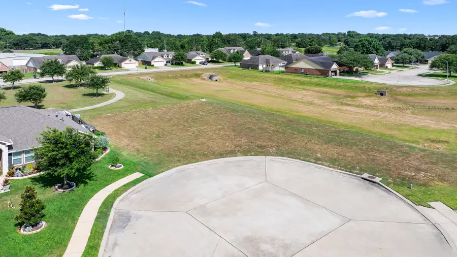 806 Honeysuckle Court, Sealy, TX 77474 - #3