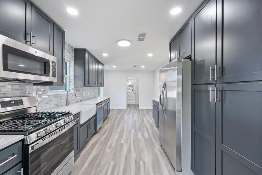 205 Elmwood Street, Huntsville, TX 77320 - Image #3