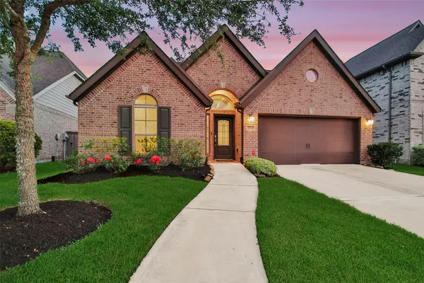 2111 Amelia Way Drive, Missouri City, TX 77459