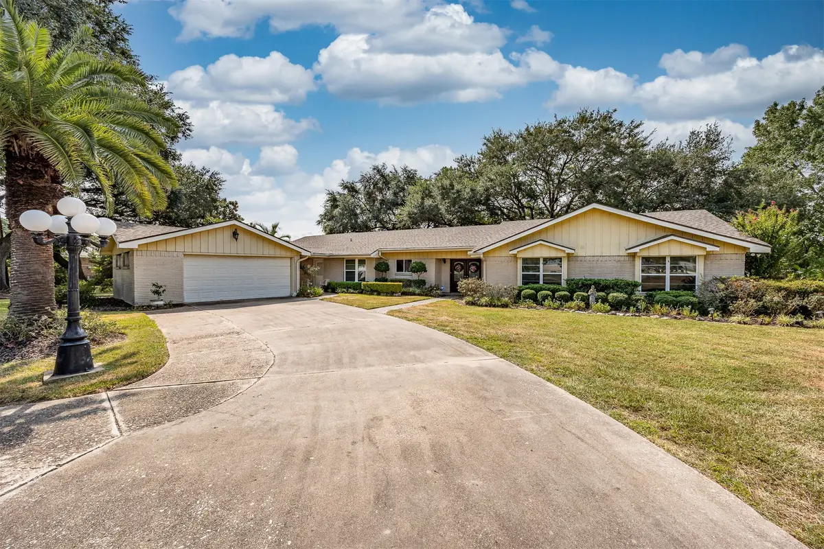 803 Sharon Lane, Baytown, TX 77521 - #1