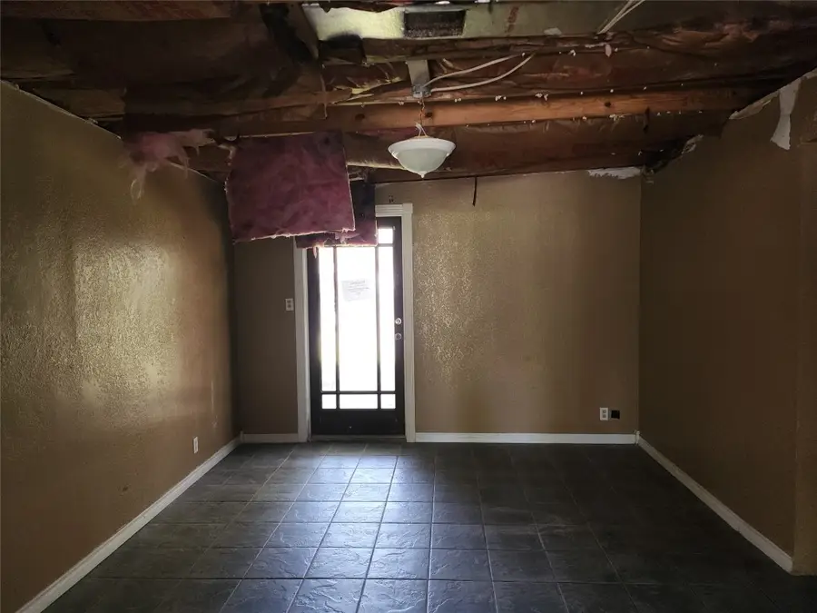 512 Camellia Avenue, Orange, TX 77630 - #2