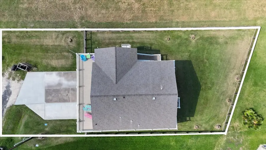 3089 Patty, Crystal Beach, TX 77650 - Image #3