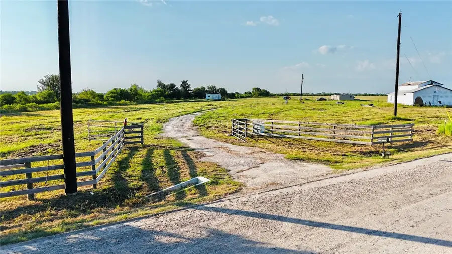 11626 Barak Road, Guy, TX 77444 - #2