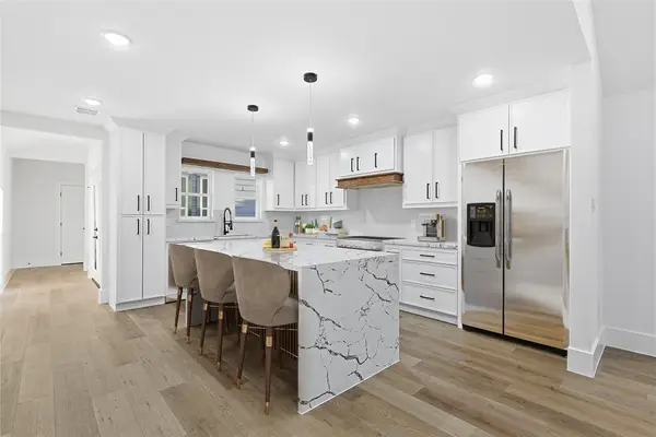 4525 Walker Street, Houston, TX 77023