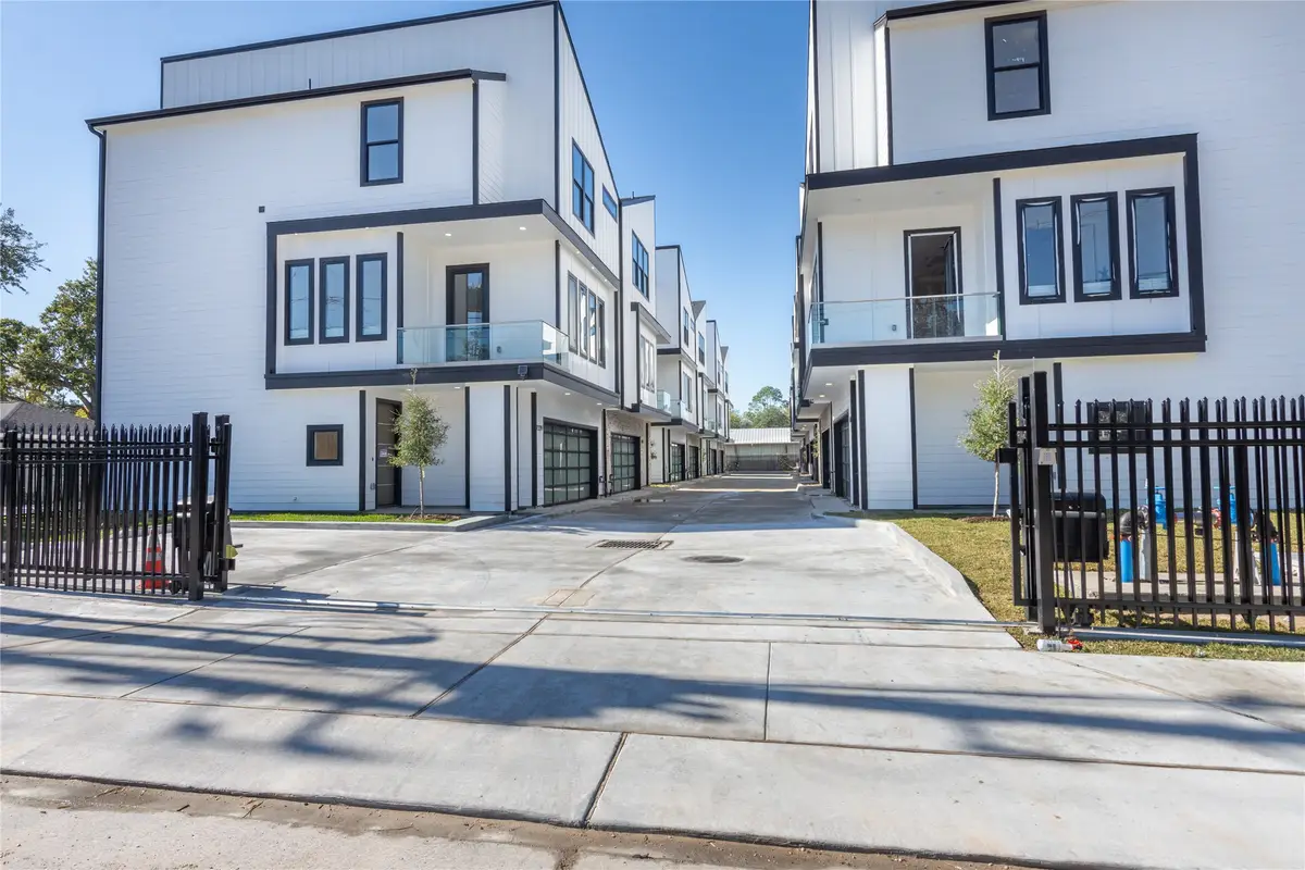 2237 Blalock Road, Houston, TX 77080 - Image #1