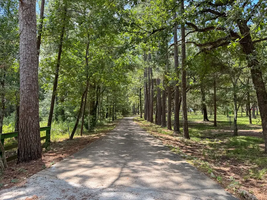 450 Four Notch Road, Huntsville, TX 77340 - Image #3