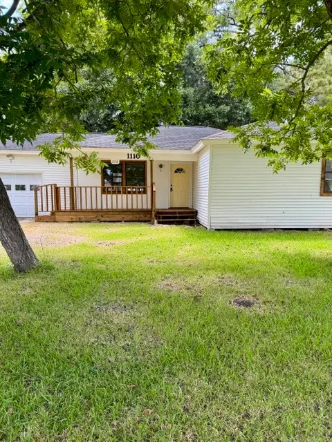 1110 Jarrett Street, Liberty, TX 77575