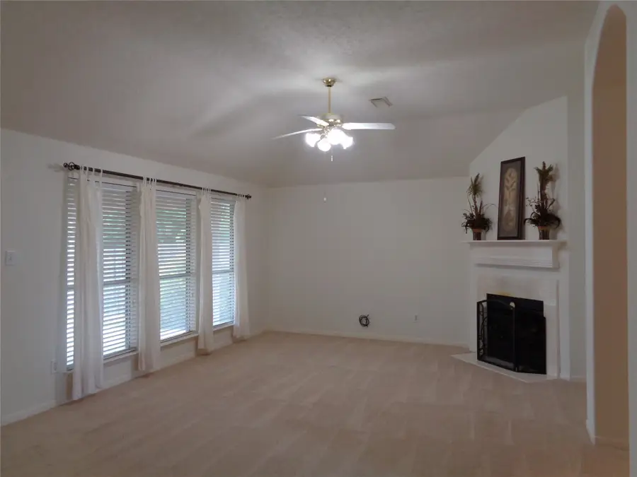2617 15th Street N, Texas City, TX 77590 - #2