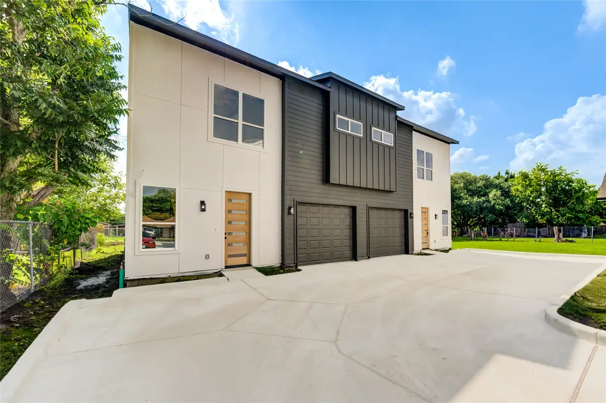 9005 Noel Street #A and B, Houston, TX 77033 - Image #1