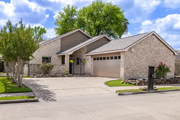 14131 Hillvale Drive, Houston, TX 77077