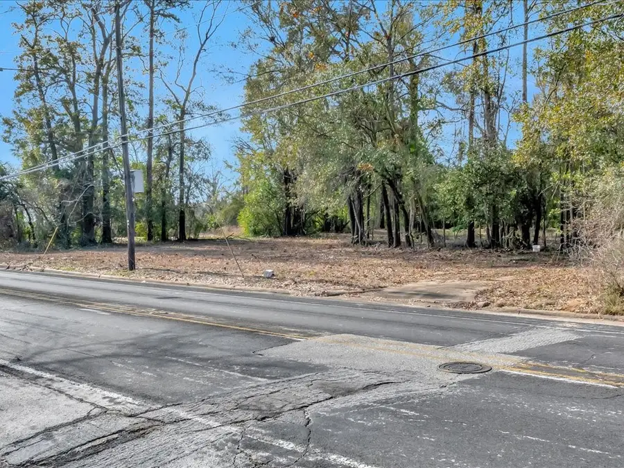 1110 S First Street, Lufkin, TX 75901 - Image #2