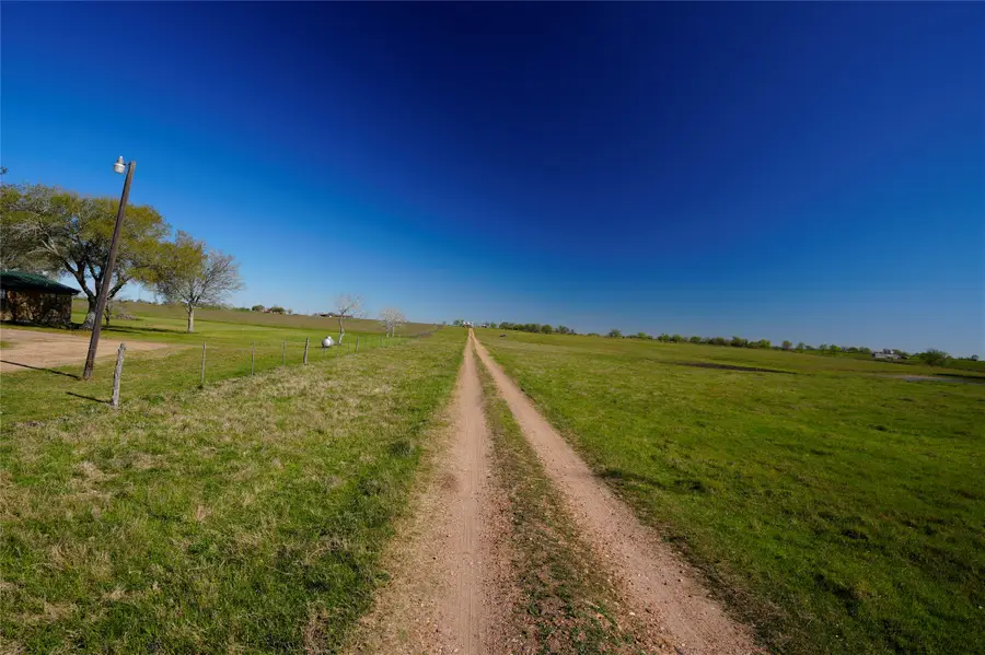 TR 1 1011 Fm 956, Schulenburg, TX 78956 - Image #3