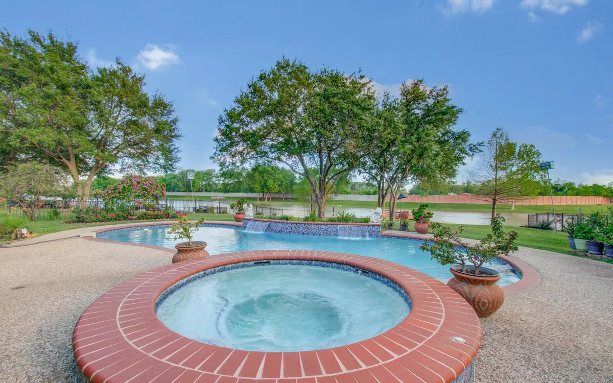 314 Bridge Crest Boulevard, Houston, TX 77082 - #1