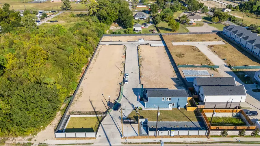 1062 Wheatley Oak Lane, Houston, TX 77091 - Image #2