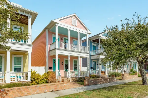 2308 Bernardo De Galvez, Galveston, TX 77550